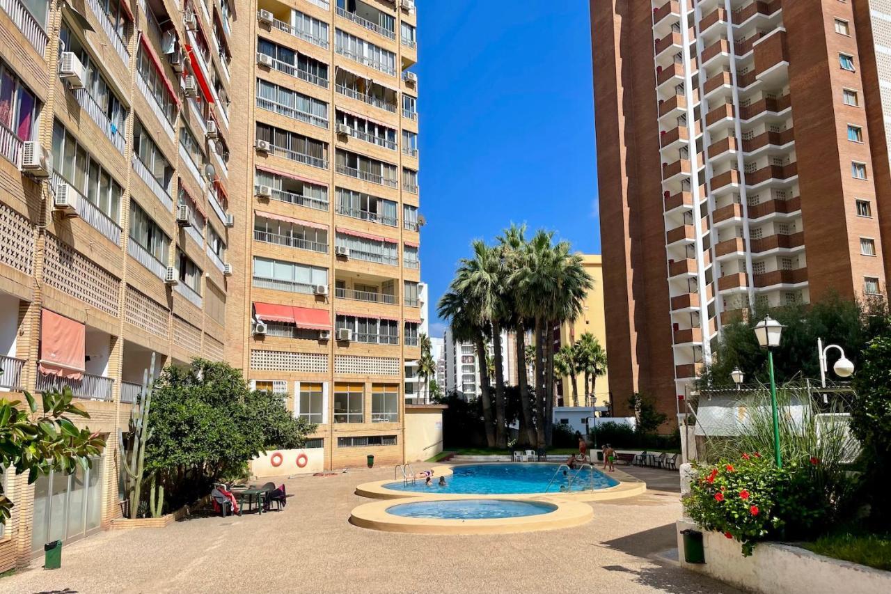 Apartamento Karola Planta 15 Apartment เบนิดอร์ม ภายนอก รูปภาพ